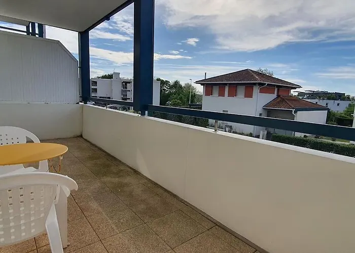 Le Paisible Yourhosthelper * Бейонн